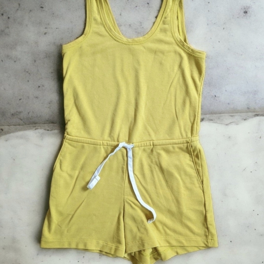 Old Navy Women's Small Yellow Defined Waist Beach Romper